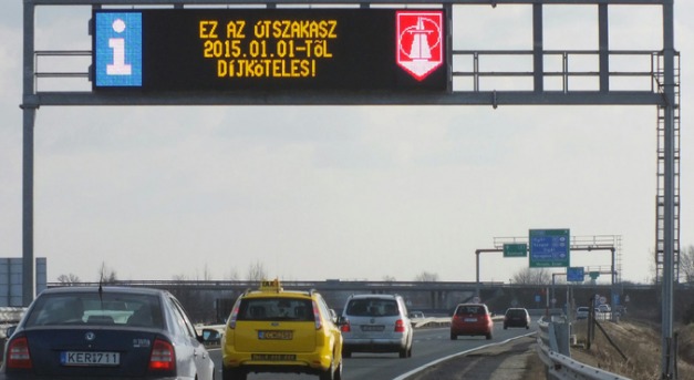 Nem kell többé ügyfélszolgálatra menni, ha autópálya-matricás ügyünk van